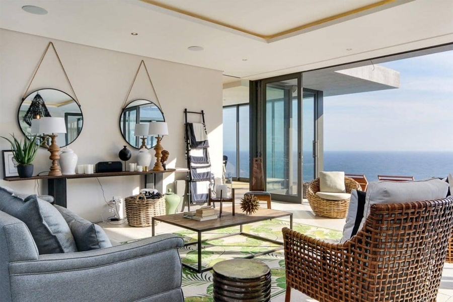 To Let 6 Bedroom Property for Rent in Llandudno Western Cape